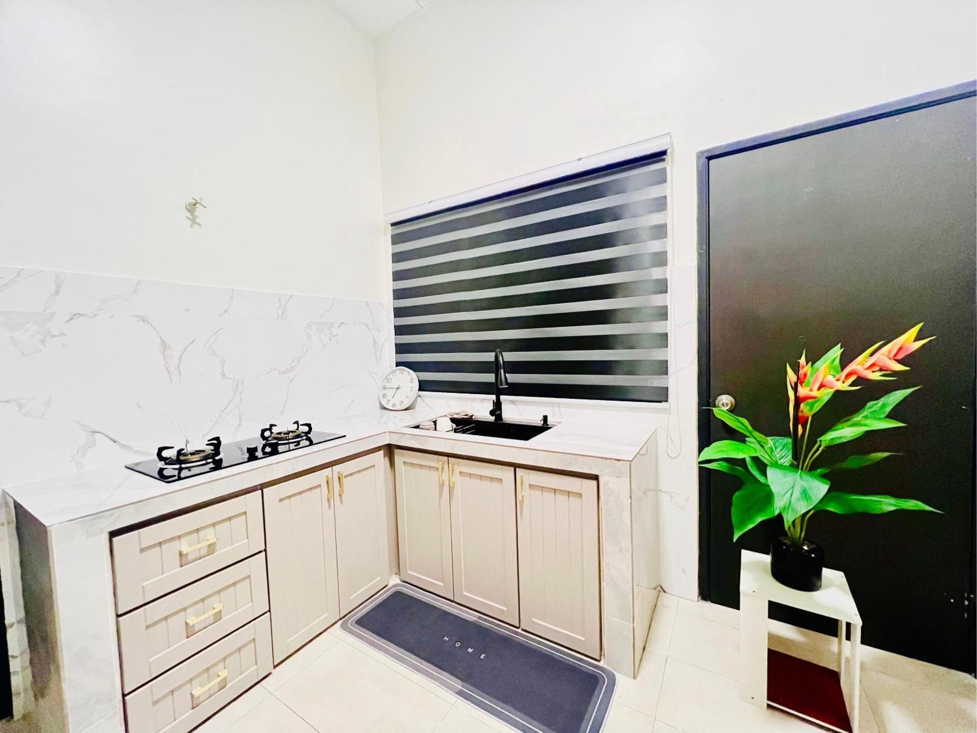 Quayside Cove Homestay - Corner House, Shah Alam Rimbayu Netflix Syok Tv Bbq Exterior photo