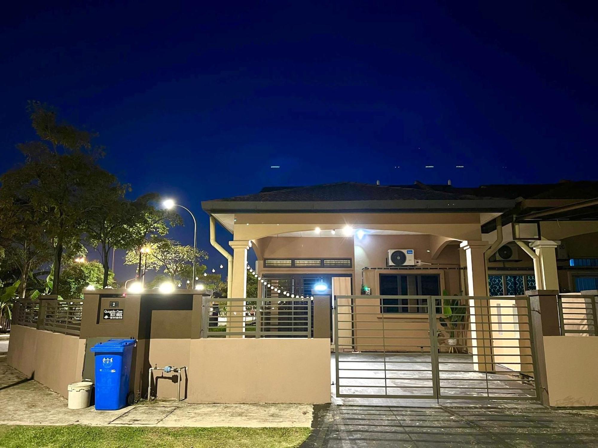 Quayside Cove Homestay - Corner House, Shah Alam Rimbayu Netflix Syok Tv Bbq Exterior photo